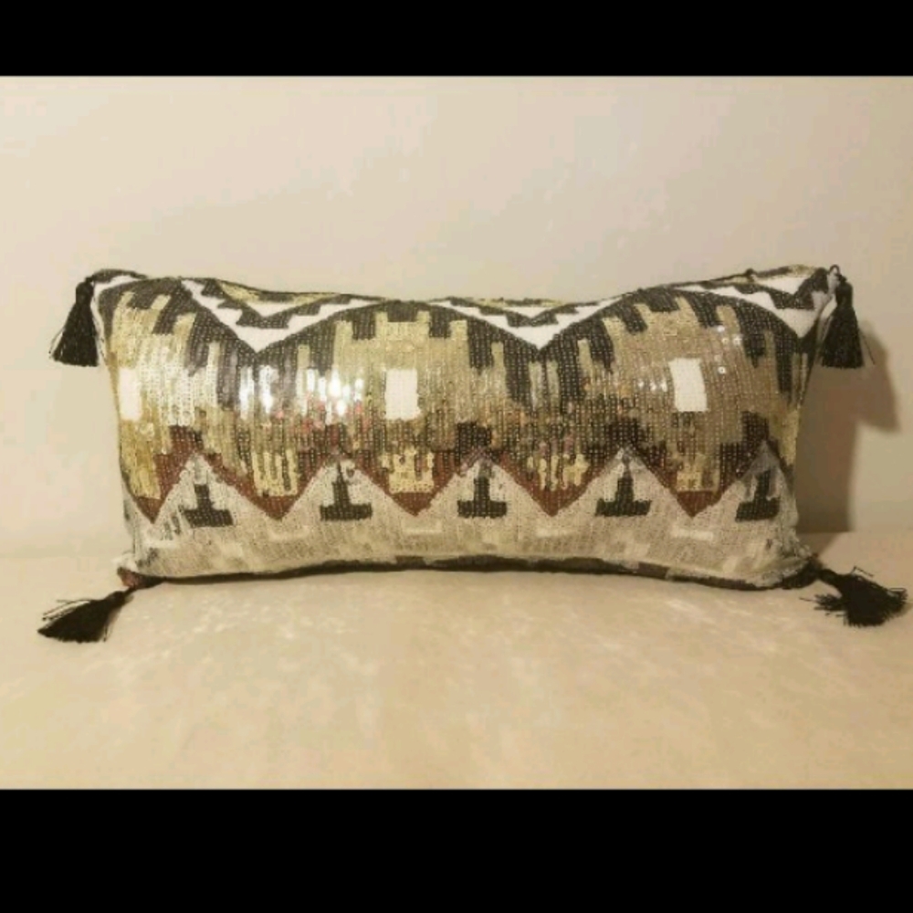Sequins lumbar pillow